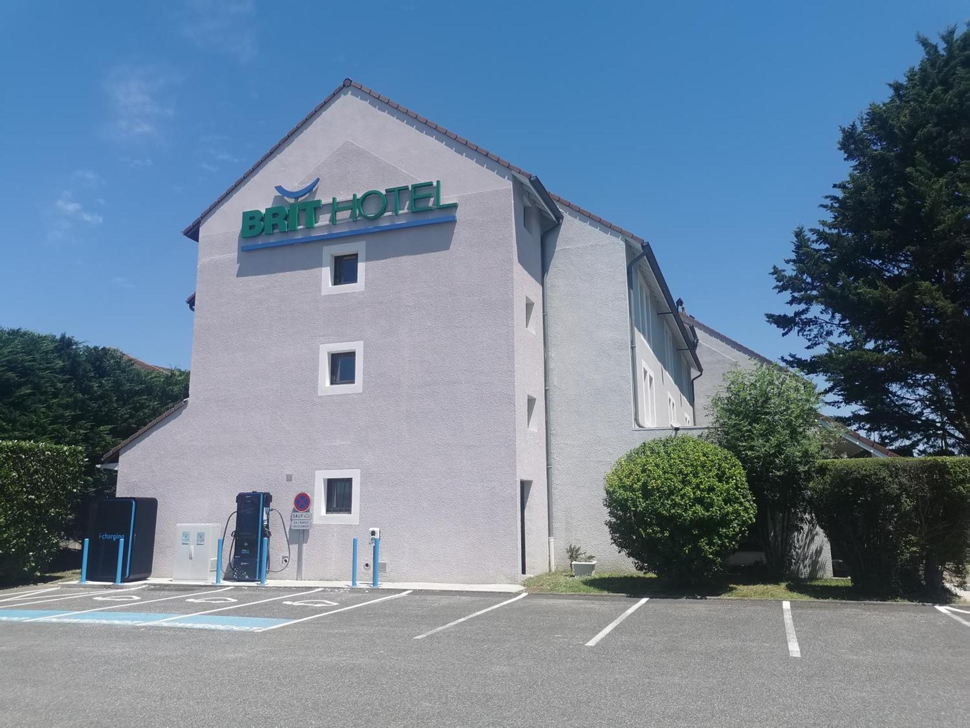 Brit Hotel Confort Pau Lons Luaran gambar