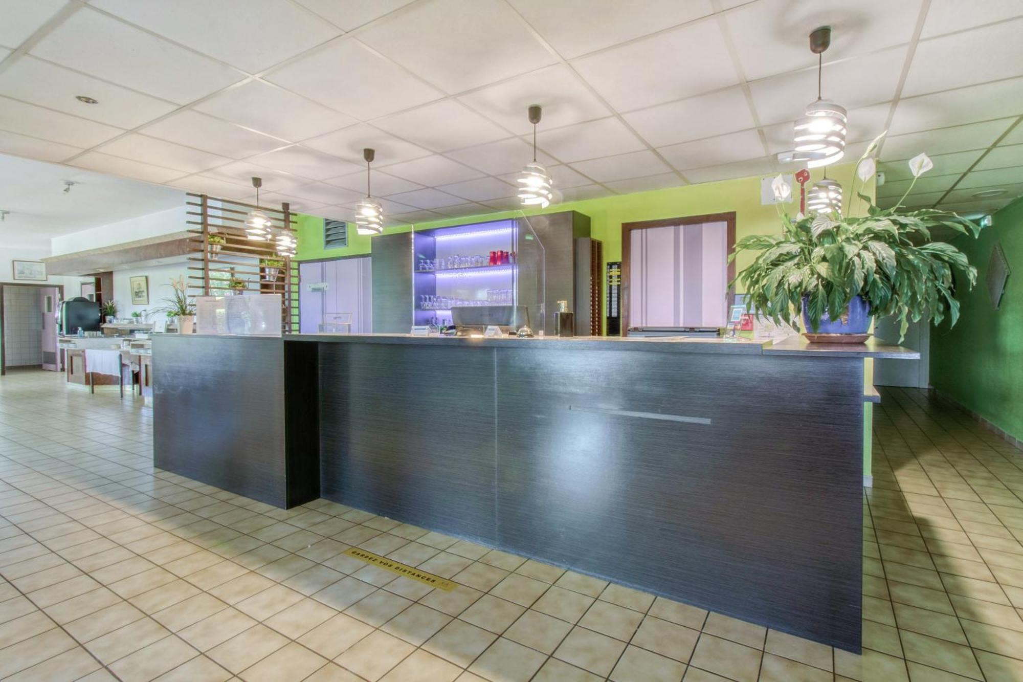 Brit Hotel Confort Pau Lons Luaran gambar
