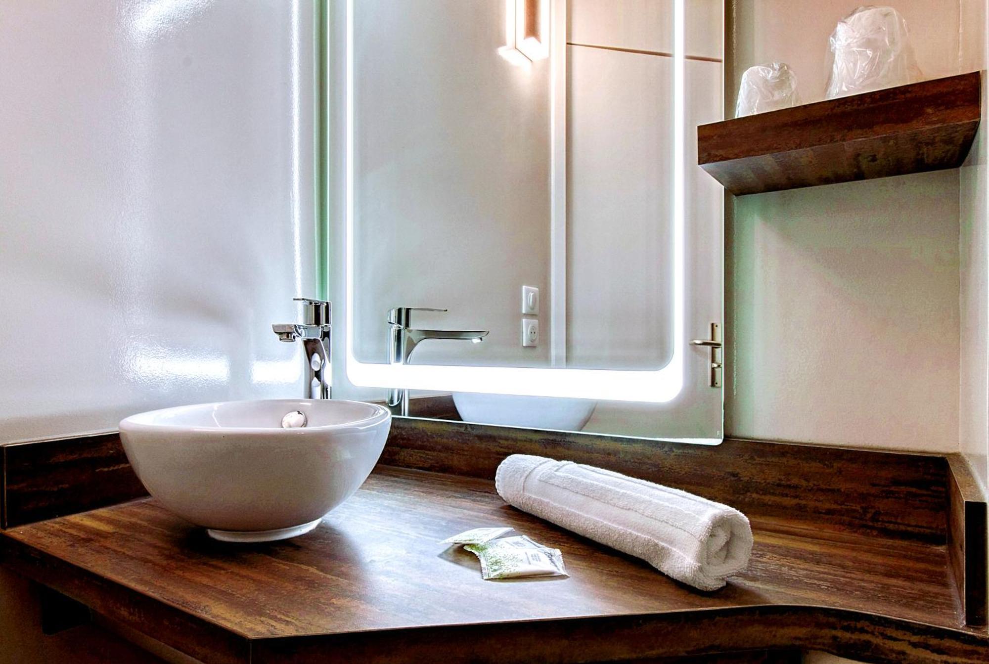 Brit Hotel Confort Pau Lons Luaran gambar