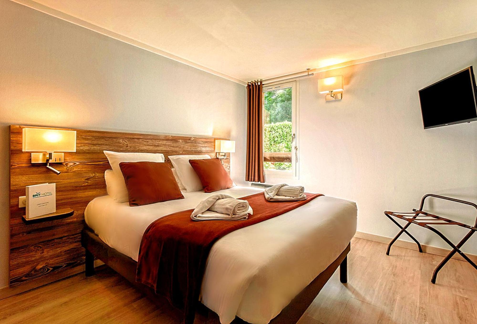 Brit Hotel Confort Pau Lons Luaran gambar