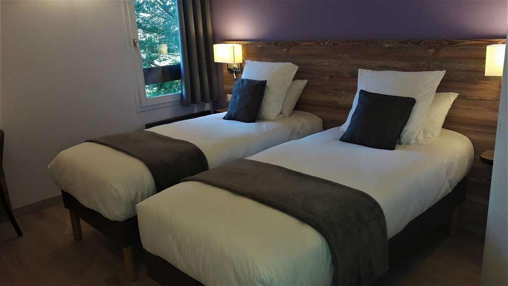 Brit Hotel Confort Pau Lons Bilik gambar