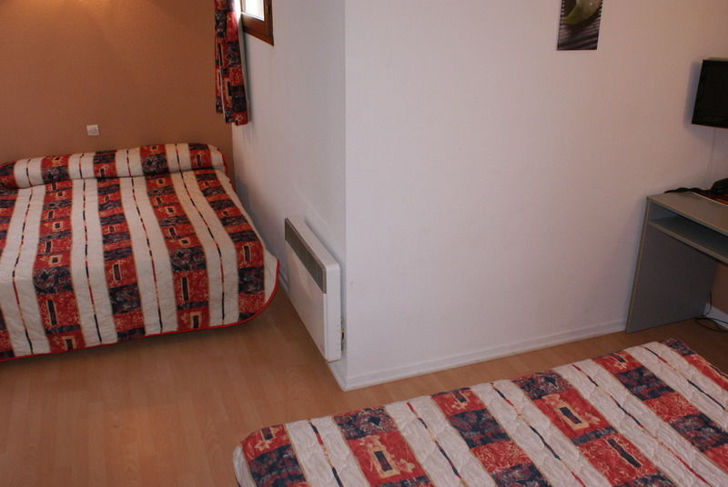 Brit Hotel Confort Pau Lons Luaran gambar