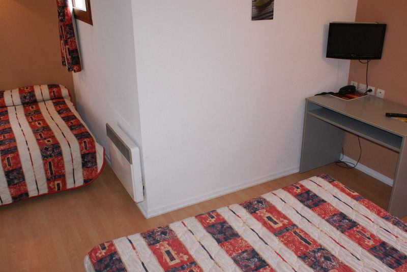 Brit Hotel Confort Pau Lons Luaran gambar