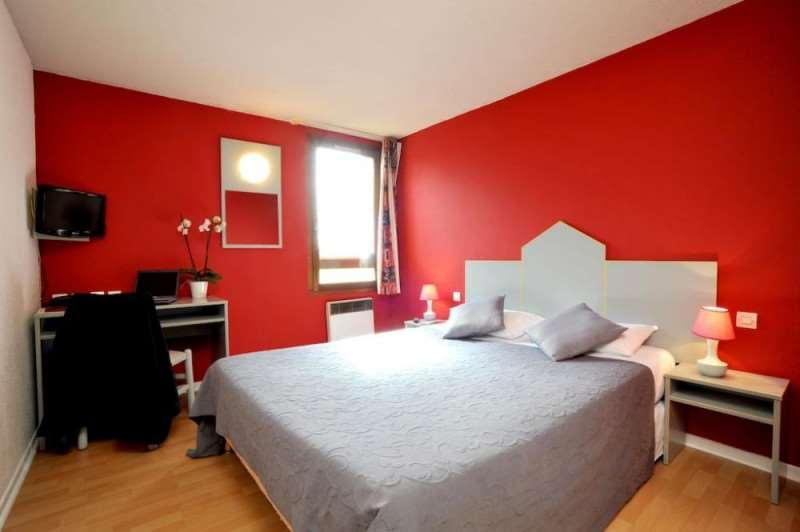 Brit Hotel Confort Pau Lons Bilik gambar