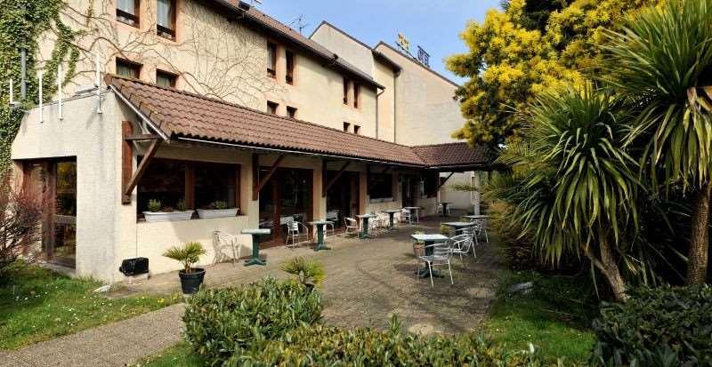 Brit Hotel Confort Pau Lons Luaran gambar